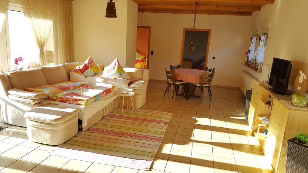 Ferienwohnung Weingut Leis Эстрих-Винкель Номер фото