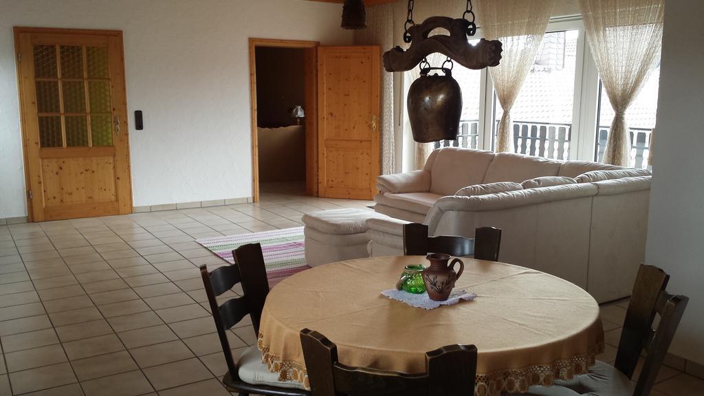 Ferienwohnung Weingut Leis Эстрих-Винкель Номер фото